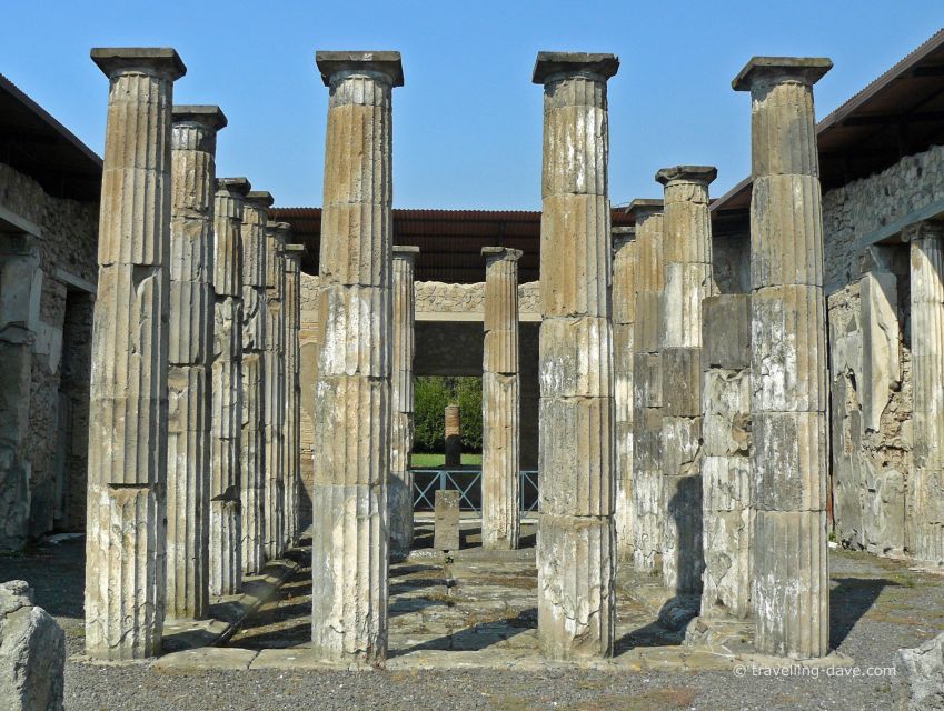 Pompeii: Private 4-Hour Shore Excursion from Naples - Key points at a glance