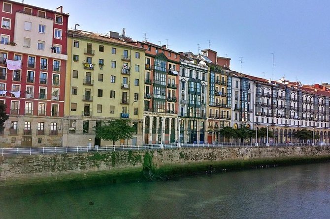 Private 4-hour City Tour of Bilbao with Hotel or Cruise Port pick-up - Starting in Bilbao’s historic center