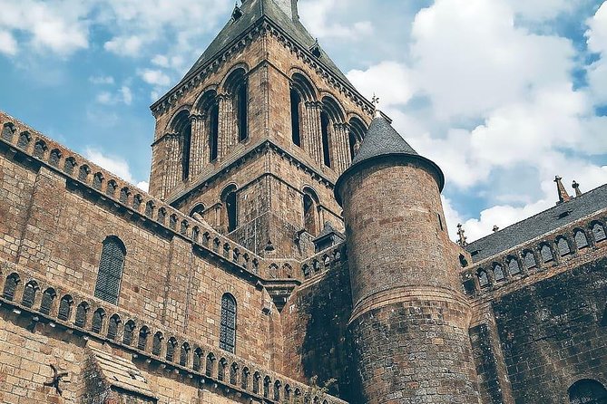 Private 9-hour tour to Mont St. Michel from Le Havre cruise port - Three hours to see Mont-Saint-Michel