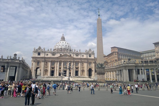 Private daytour of Rome from Civitavecchia port van Mercedes V - Castel Sant’Angelo completes the historical sweep