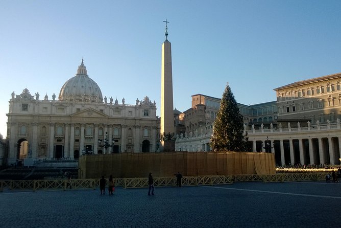 Private DayTour of Rome from Civitavecchia port van Mercedes V class - Rome’s grand white monument at Piazza Venezia