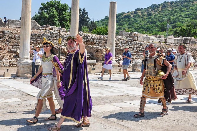 Private Ephesus Shore Excursion for Cruise Passengers - The shopping question: rugs, leather, and pottery