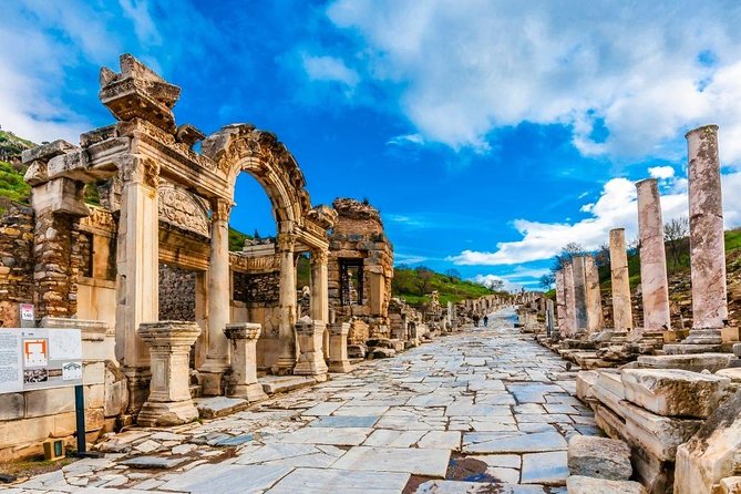 Private Ephesus &The Mary's House Tour for Cruisers(skip theline) - The Temple of Artemis in a brief 20-minute stop