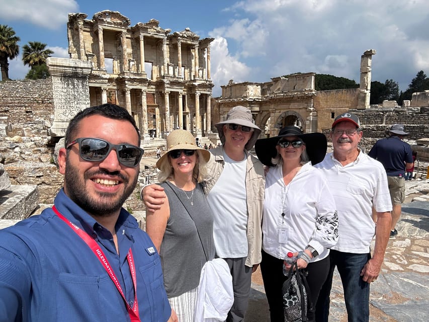 PRIVATE EPHESUS TOUR FOR CRUISERS: from Kusadasi Cruise Port - Walking through the ancient city of Ephesus