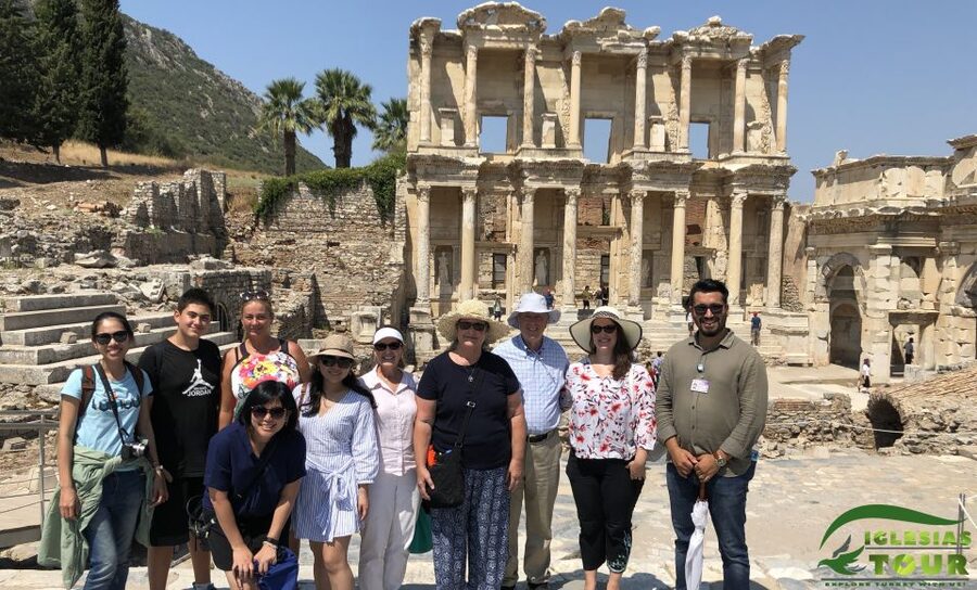 PRIVATE EPHESUS TOUR FOR CRUISERS: On-time Return Guaranteed - Entering the ancient city of Ephesus