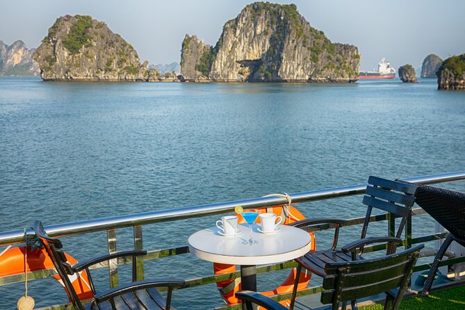 Private Full Day Cruise Shore Excursion in Halong Bay - Vietnamese lunch while the boat moves toward Trinh Nu
