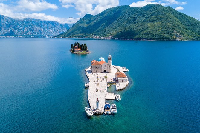 Private Gastro Cruise: Blue Cave & Organic Seaside Lunch - How to get the most from the two hours