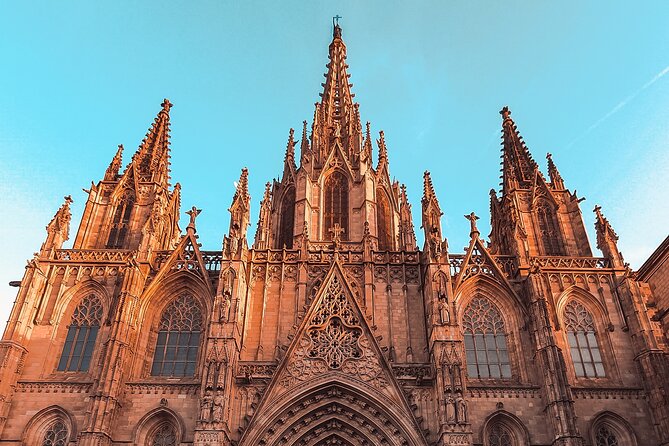 Private, guided shore excursion w/ chauffeured vehicle - The Gothic Quarter in a 90-minute walk