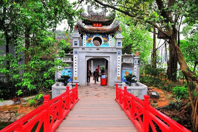 Private Hanoi Shore Excursion with Puppet Show from the port - Temple of Literature and Vietnam’s Academic Past