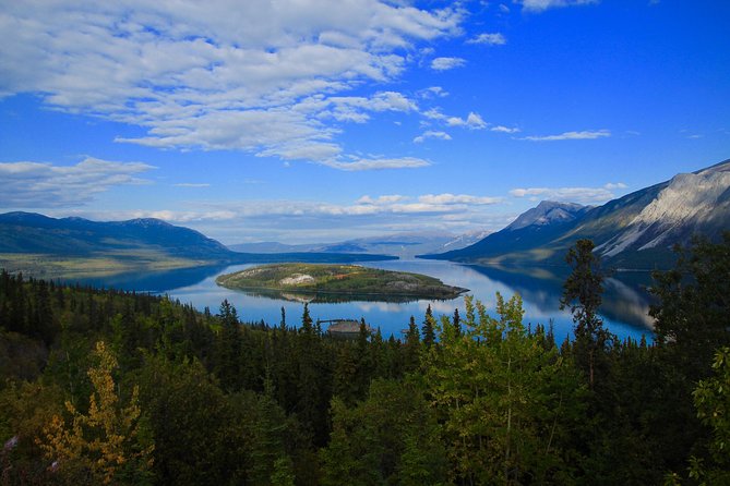 Private luxury shore excursion Skagway, AK to Emerald Lake, Yukon. - Private comfort, group size, and guide style