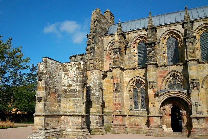 Private Shore Excursion: Edinburgh City and Rosslyn Chapel - The Royal Mile: Edinburgh’s medieval spine