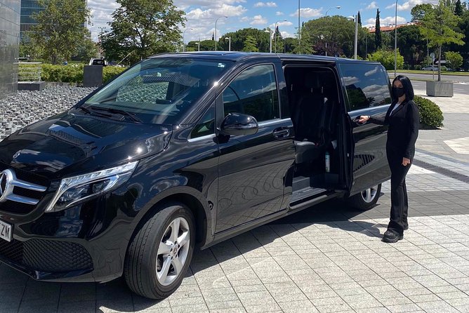 Private shore excursion from Zeebrugge to Bruges with driver and guide - What the three-hour private guide adds