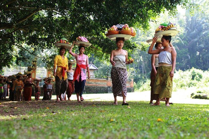 Private Shore Excursion: Ubud Art Villages and Sacred Monkey Forest - Celuk Village and the silver workshops
