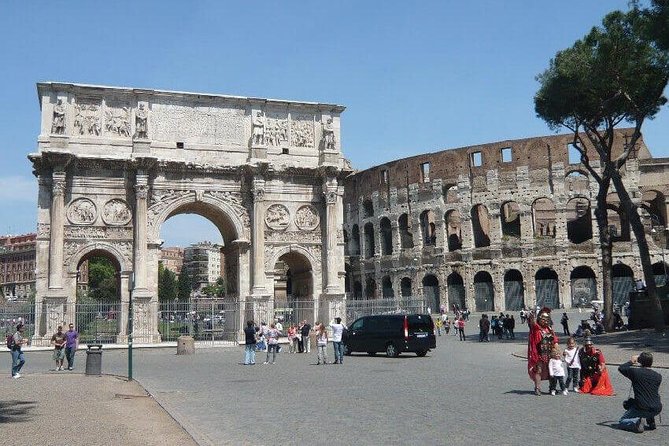 Private Shore Excursions from Civitavecchia Port: Rome highlights and the Catacombs - The Pantheon and the central squares