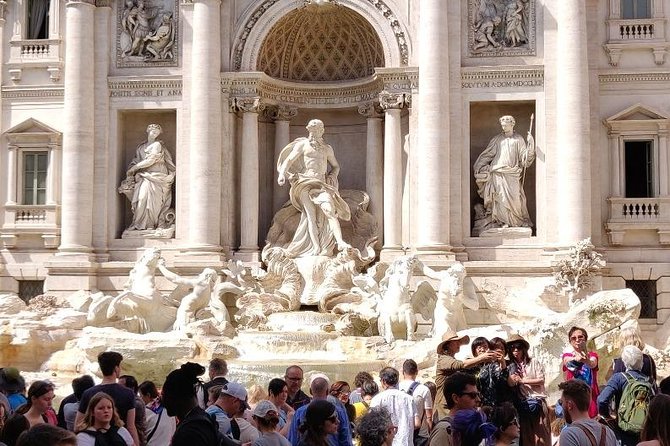 Private Shore Excursions from Civitavecchia Port: Rome highlights and the Catacombs - Piazza Venezia and the ancient city