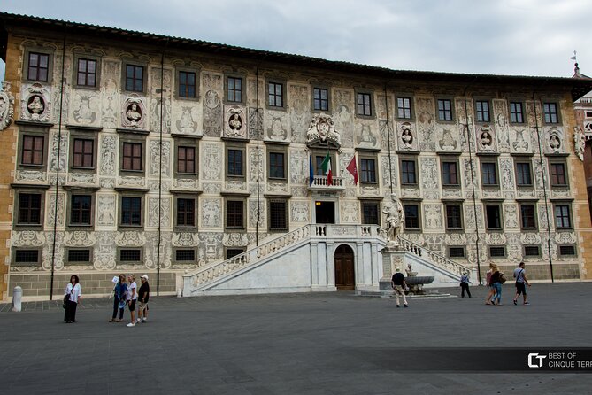 Private tour from Livorno port to Pisa and Florence - Meeting Francesco at Livorno port