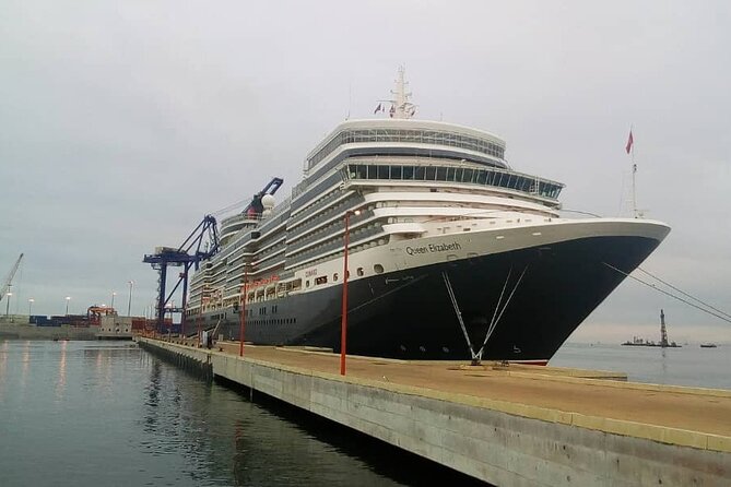 Sandwich Harbour Scenic Excursion - Design for the Cruise Ships - The guides make a real difference