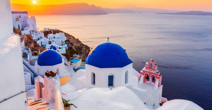Santorini : Discover with Locals - Private Shore Excursion - Timing, meeting details, and the return to Fira