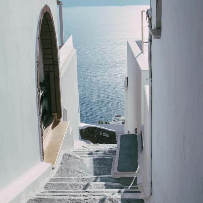 Santorini: Private Shore Excursion for Cruise Passengers - Pyrgos and a quieter side of Santorini