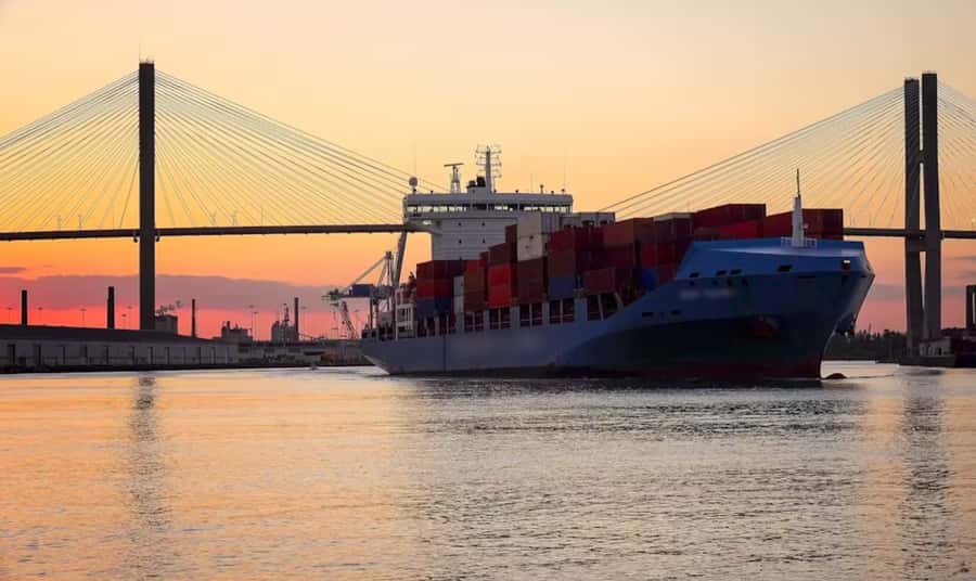 Savannah: Cruise Port Tour - Heading northwest beneath the Talmadge Bridge
