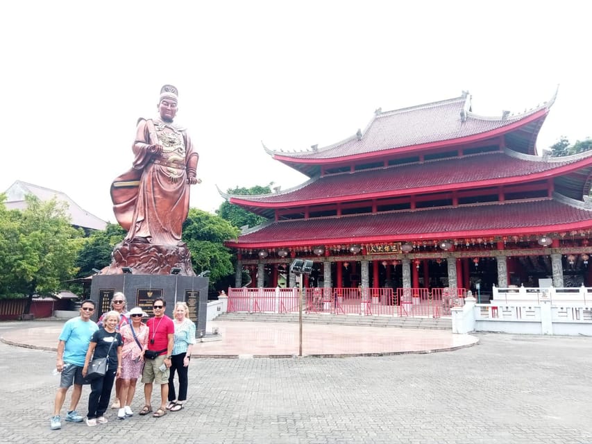 Semarang City Tour For Cruise Passengers - Transport, group size, and the cruise clock