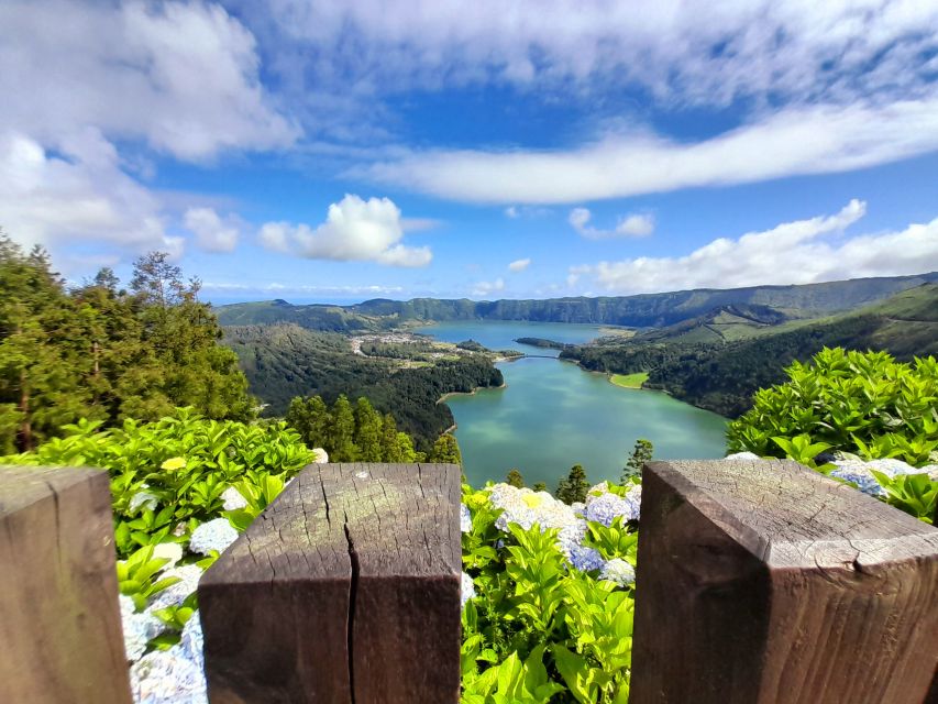 Sete Cidades: 4 Hours Shore Excursion Volcano Crater Tour - Cerrado das Freiras and the famous lake view