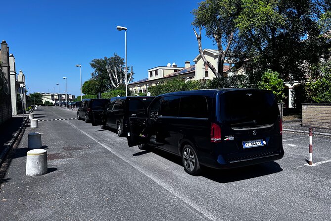 Shared Shuttle from Civitavecchia Port to Rome or Fiumicino Airport - Meeting your driver beneath the cruise ship