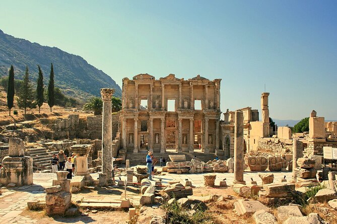 Shore Excursion 1 or 2 Day Private Tour from Kusadasi Port for Ephesus-Pergamon - Pergamon changes the scale, and the schedule