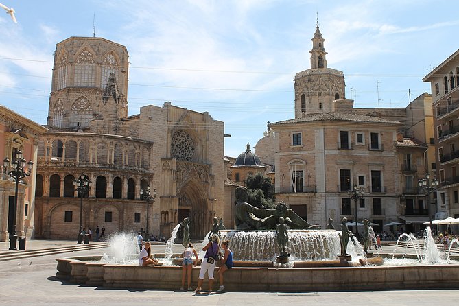 Shore Excursion: City Tour with Tapas in 11th Century Monument - The return to the cruise port