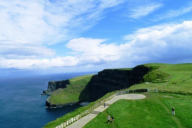 Shore Excursion Cliffs of Moher explorer tour, Wild Atlantic Way from Galway - Fanore and the Atlantic shore