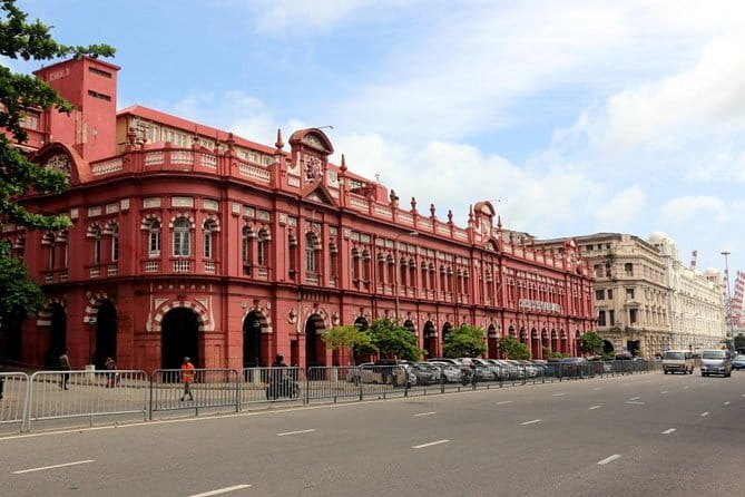 Shore Excursion Colombo Port To Colombo City Tour for 1 to 2 People - Starting at Colombo port with a private car