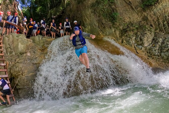 Shore Excursion Cruise ship Waterfalls y Buggys - Sliding and jumping through Damajagua