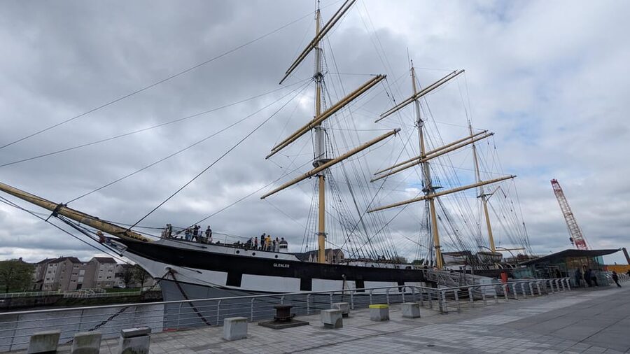 Shore Excursion f/Greenock: Glasgow, Kelpies, Falkirk Wheel - Key points at a glance