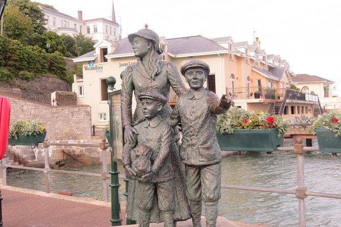 Shore Excursion From Cork: Including Blarney Castle and Kinsale - Blarney Woollen Mills and the shopping option
