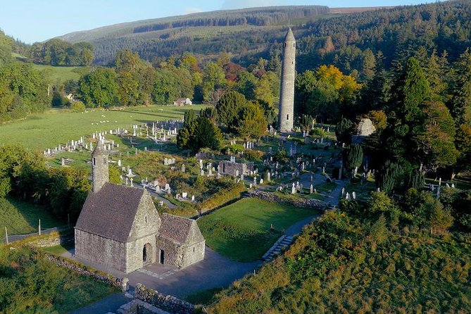 Shore Excursion from Dublin: Including Dublin highlights and Glendalough - Dublin highlights from the coach and on foot