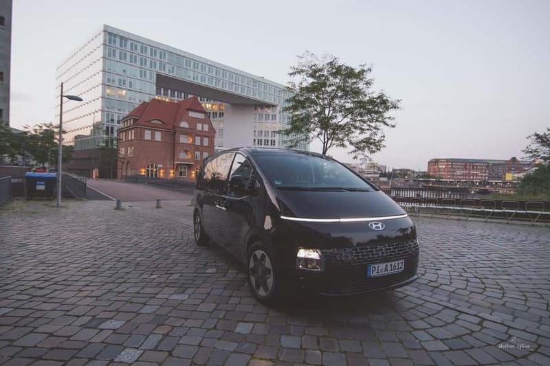 Shore excursion from Kiel to Hamburg. Private Van Tour. - Why this private Kiel shore trip works