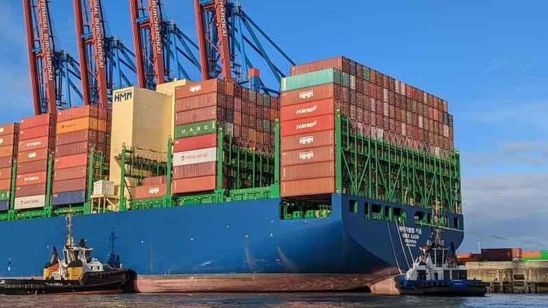 Shore excursion from Kiel to Hamburg. Private Van Tour. - What the $1,203 price really means