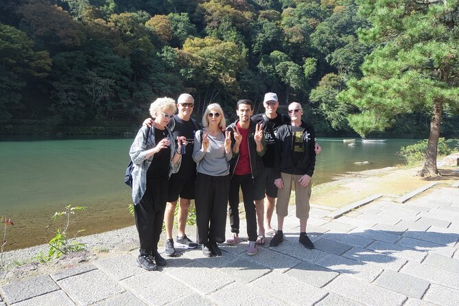 Shore excursion: Full Day Private Kyoto Tour From Osaka/Kobe Port - Lunch and local flavors at Nishiki Market