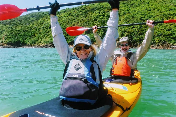 Shore Excursion Guided Sea Kayaking through Akaroa Marine Reserve - Guides who make the difference