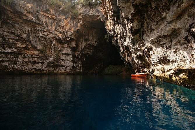 Shore Excursion Kefalonia, Lake Melissani, Myrtos Beach, Fiskardo - Drogarati Cave and its cool underground air