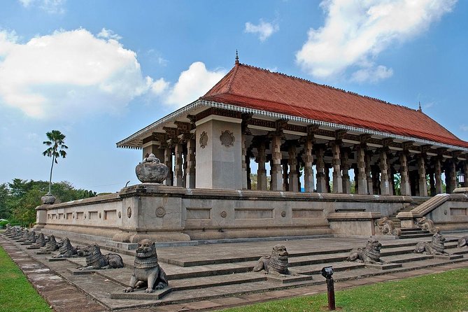 Shore Excursion Kelaniya Temple & Colombo City Tour - Kelaniya Temple gives the tour its purpose