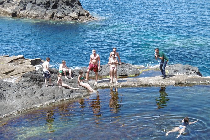 Shore Excursion - Northwest Terraces and Volcanic Pools 4x4 tour - What the pace, group size, and transport mean for you