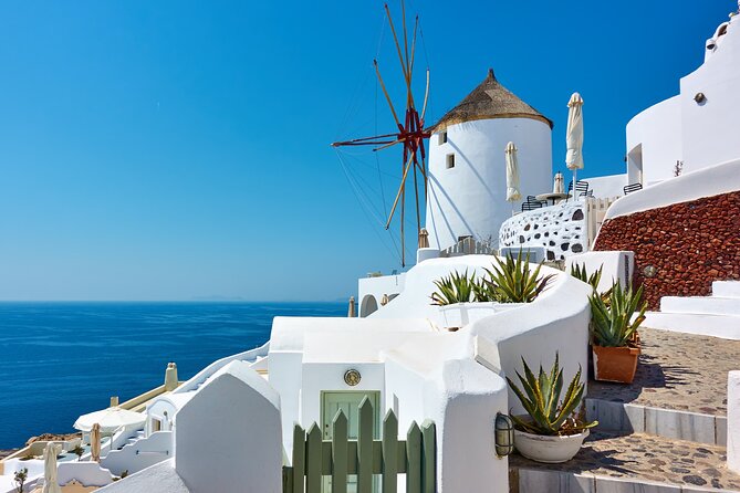 Skip Sky Tram !!! Hassle-Free 5 Hour Tour for Cruise Passengers - Oia gives you the famous Santorini postcard