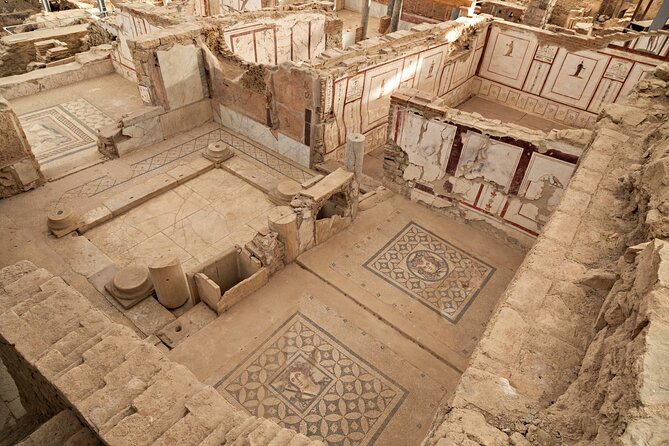 SKIP-THE-LINE: BEST OF EPHESUS PRIVATE TOUR with Lunch & ENTRY - Kusadasi Castle and the final port return