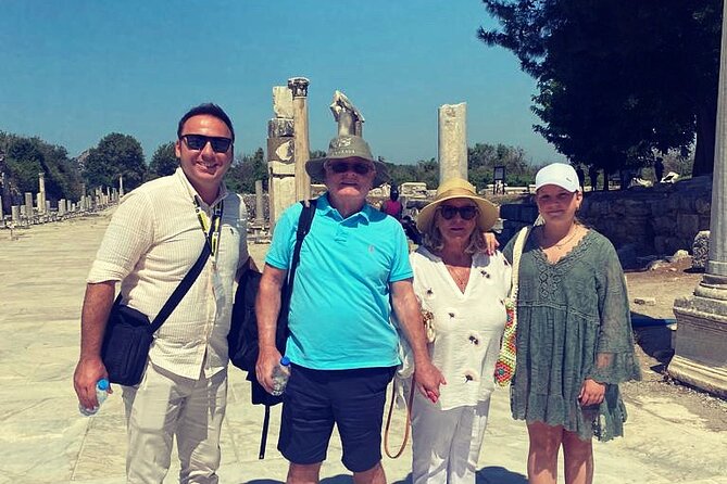 SKIP THE LINE: Private EPHESUS TOUR for CRUISERS English/Spanish - Turkish lunch between the ruins