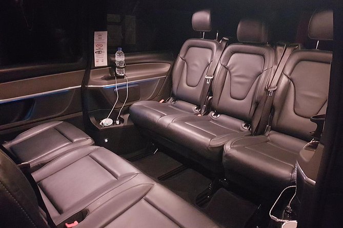 Southampton Cruise Terminal/Hotel to London with Stops at Salisbury & Stonehenge - The Mercedes V-Class and the luggage question