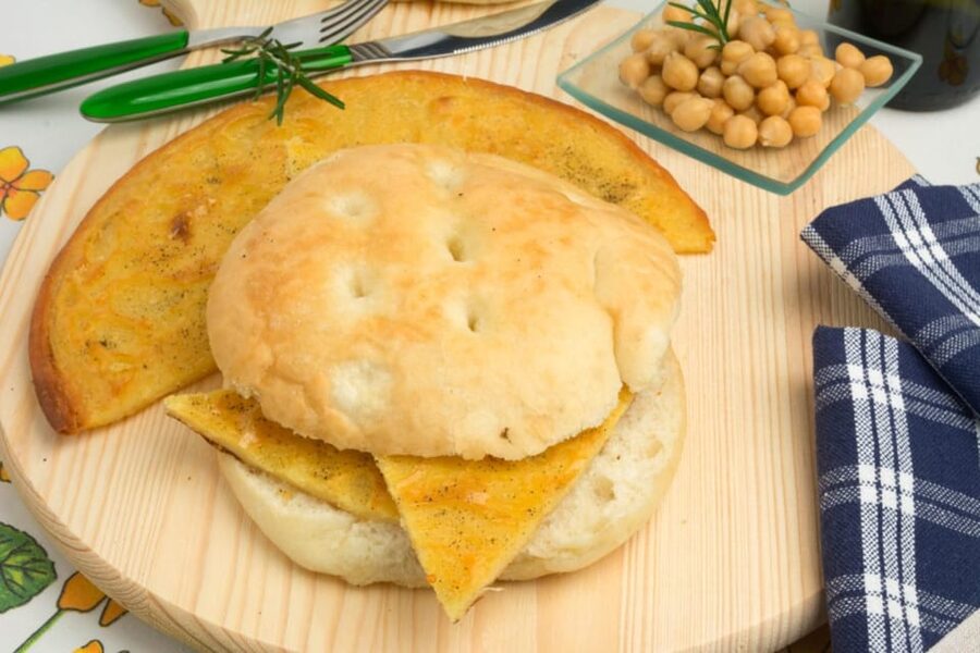 Street Food Walking Tour: Discover Livorno’s Local Flavors - Understanding 5 e 5 and Livorno’s chickpea tradition