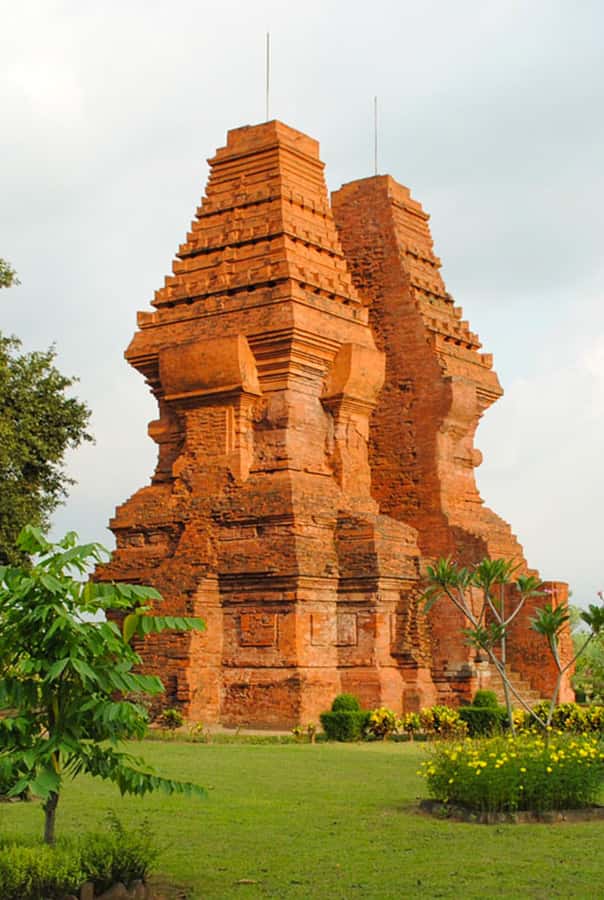 Surabaya Shore Excursions: 6–8 Hour Surabaya/Trowulan/Madura - A local Surabayan lunch