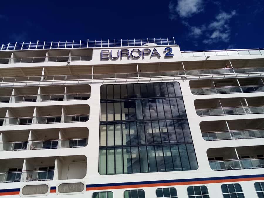 Suva Cruise Ship Tour - Finding your driver at Suva Kings Wharf
