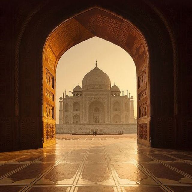Taj Mahal and Agra Private Tour with free Airport pickup - Agra Fort and the Mughal city